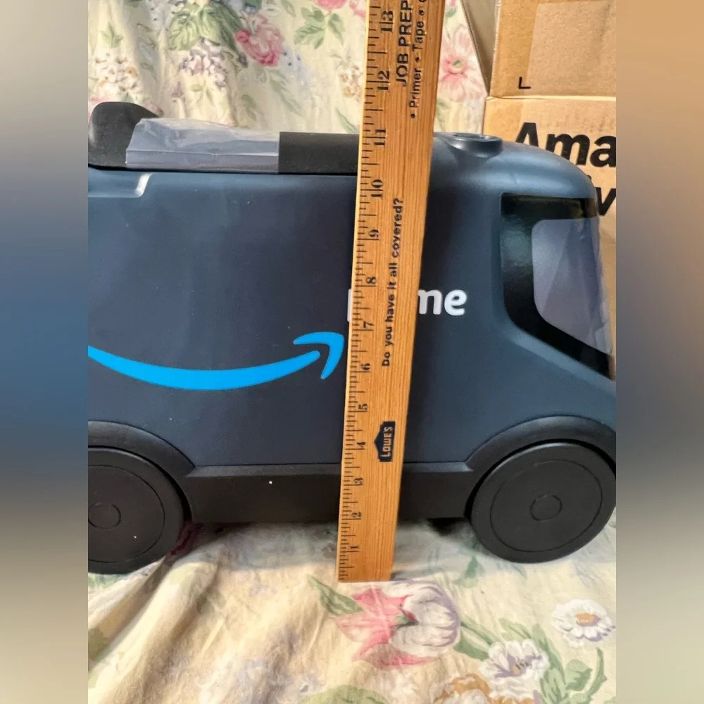 Amazon Prime Blue Delivery Ride on Van - Picture 13 of 16